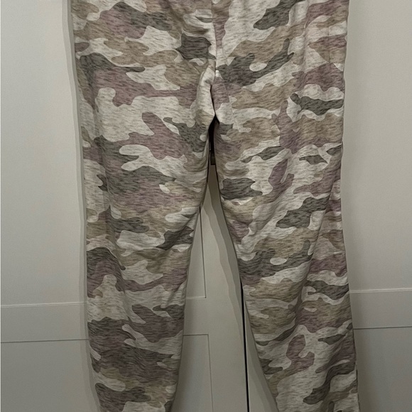 NWT Old Navy Joggers - Picture 2 of 4